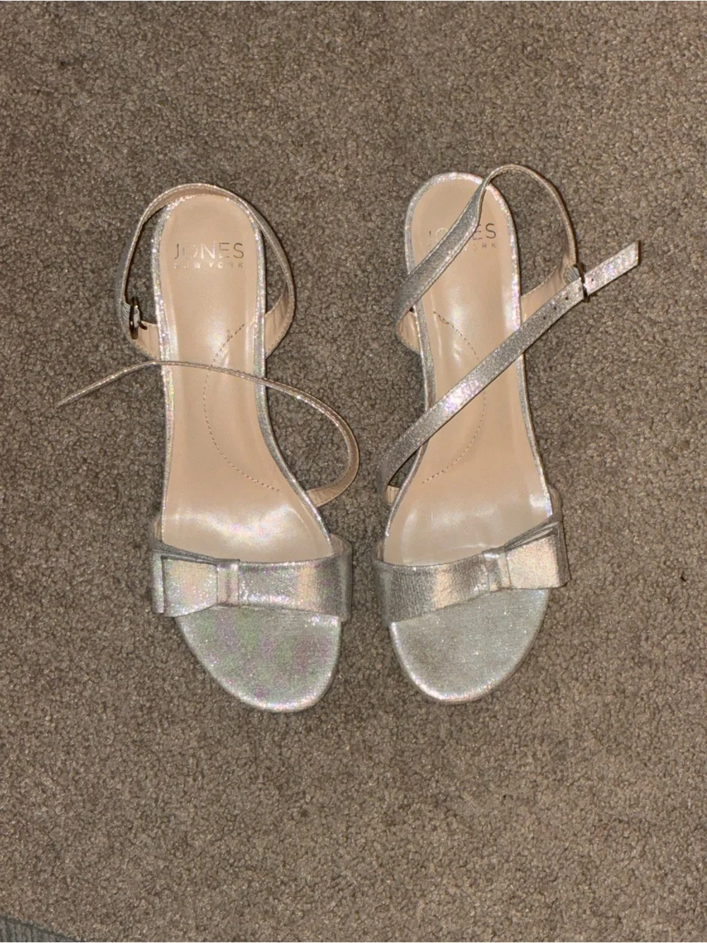 Jone New York kitten heels Silver Holographic Bow Ankle-Strap Heels Sz 9.5